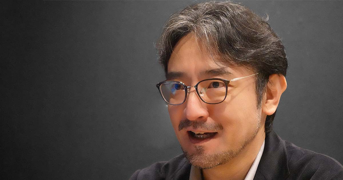 真剣な表情で話す仲山さん